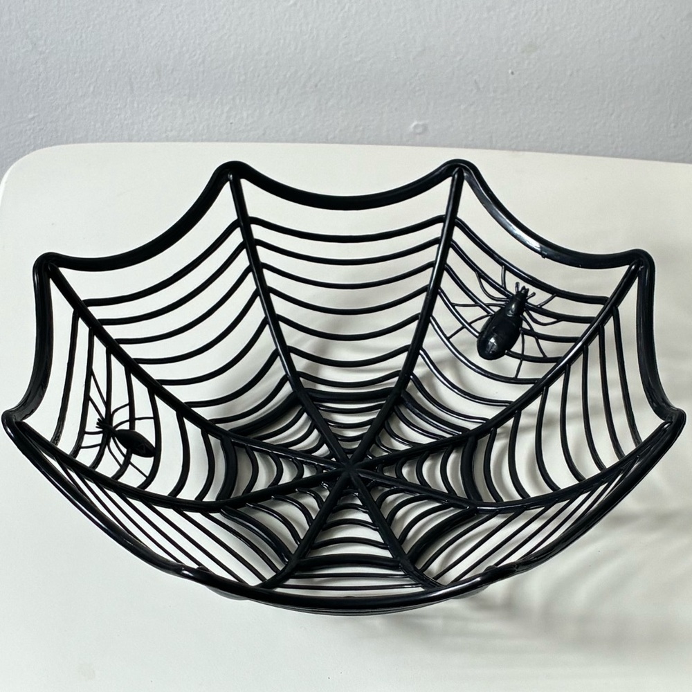 Vintage Decorative Black Spider Web Bowl with Spider Accents
